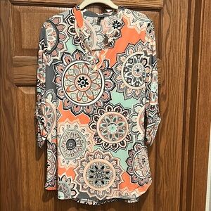 **Perfect leggings top**Floral Women's Top - Multicolor